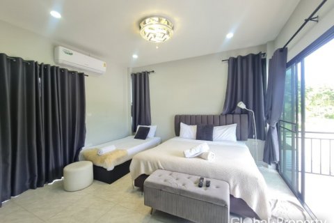 Casa de 8 dormitorios en Pattaya, Tailandia № 101261 - foto 7