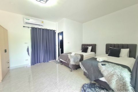 Casa de 8 dormitorios en Pattaya, Tailandia № 101261 - foto 11