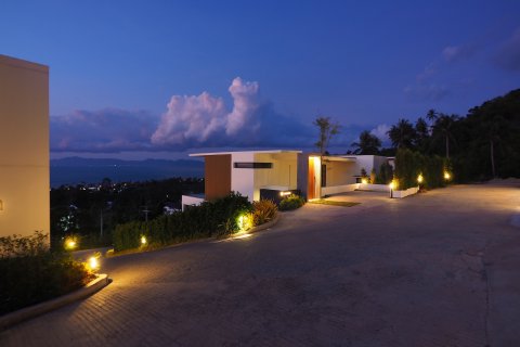 Casa de 4 dormitorios en Ko Samui, Tailandia № 101634 - foto 24