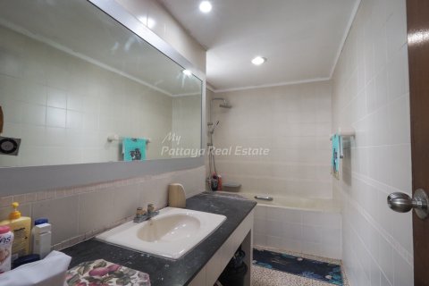 Condominio de 2 dormitorios en Chonburi, Tailandia № 101637 - foto 22