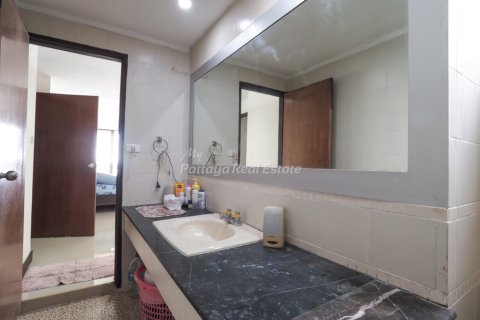 Condominio de 2 dormitorios en Chonburi, Tailandia № 101637 - foto 23