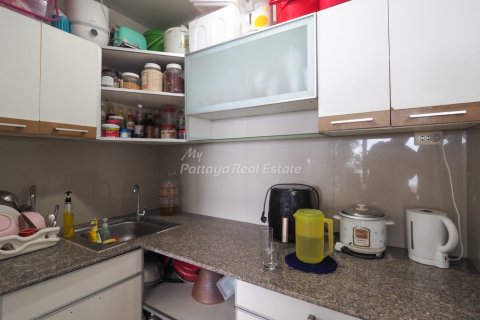 Condominio de 2 dormitorios en Chonburi, Tailandia № 101637 - foto 10