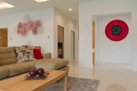 Chalet de 3 dormitorios en Hua Hin, Tailandia № 132684 - foto 2
