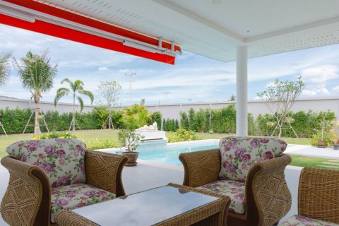 Chalet de 3 dormitorios en Hua Hin, Tailandia № 132687 - foto 7