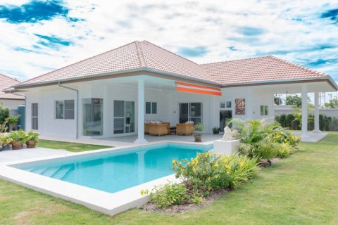 Villa à Hua Hin, Thaïlande 3 chambres № 132687