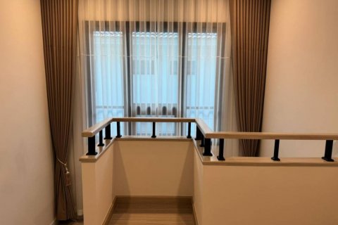 Haus in Phuket, Thailand 4 Schlafzimmer № 115819 - Foto 5