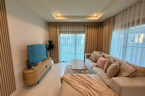 Haus in Phuket, Thailand 4 Schlafzimmer № 115819 - Foto 3