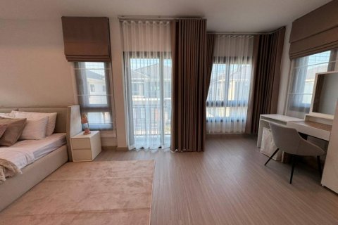 Haus in Phuket, Thailand 4 Schlafzimmer № 115819 - Foto 6