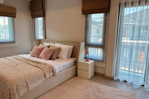 Haus in Phuket, Thailand 4 Schlafzimmer № 115819 - Foto 8