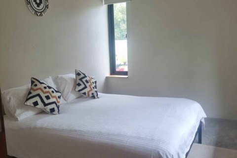 Chalet de 3 dormitorios en Surat Thani, Tailandia № 115825 - foto 7