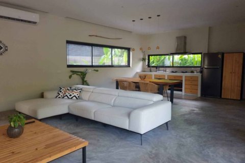 Chalet de 3 dormitorios en Surat Thani, Tailandia № 115825 - foto 3