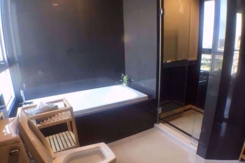 Sobre plano Rhythm Sathorn - Narathiwas en Bangkok, Tailandia № 36312 - foto 7
