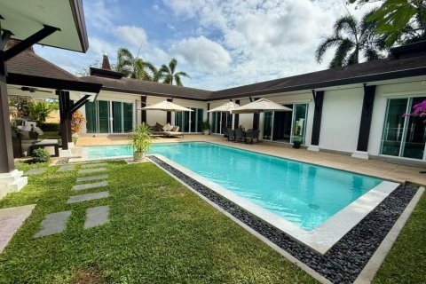 Chalet de 4 dormitorios en Phuket, Tailandia № 124544 - foto 2