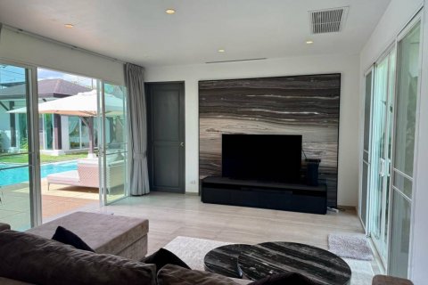 Chalet de 4 dormitorios en Phuket, Tailandia № 124544 - foto 8