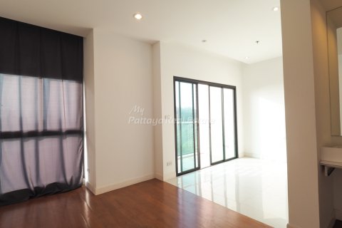 Condominio de 1 dormitorio en Bang Lamung, Tailandia № 85423 - foto 4
