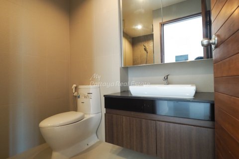Condominio de 1 dormitorio en Bang Lamung, Tailandia № 85423 - foto 10