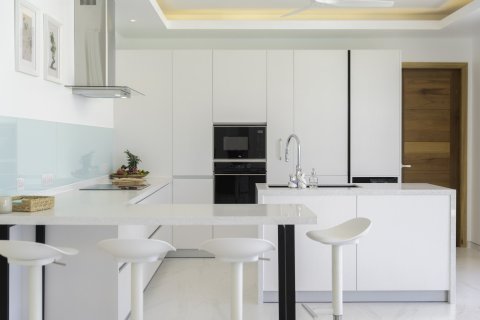 Casa de 4 dormitorios en Ko Samui, Tailandia № 101851 - foto 5
