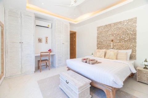 Casa de 4 dormitorios en Ko Samui, Tailandia № 101851 - foto 8
