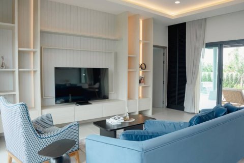 Chalet de 3 dormitorios en Hua Hin, Tailandia № 125860 - foto 4