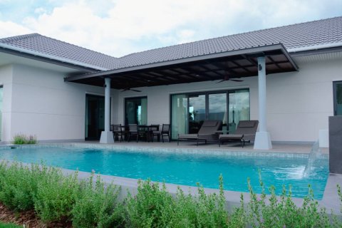Chalet de 3 dormitorios en Hua Hin, Tailandia № 125857 - foto 10
