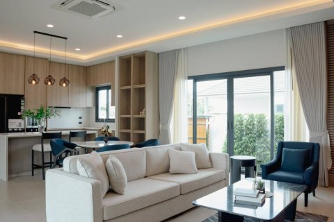 Chalet de 3 dormitorios en Hua Hin, Tailandia № 125857 - foto 4