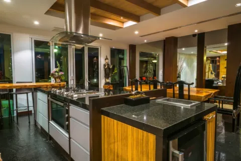 Chalet de 7 dormitorios en Phuket, Tailandia № 107702 - foto 3