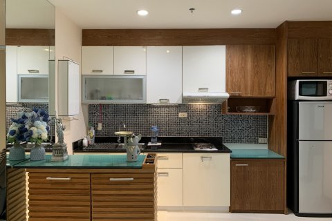 Condominio de 2 dormitorios en Bangkok, Tailandia № 143146 - foto 15