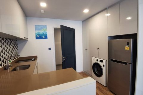 Condominio de 1 dormitorio en Sathon, Bangkok, Tailandia № 143147 - foto 8