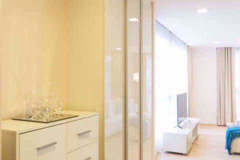 Condominio de 3 dormitorios en Watthana, Bangkok, Tailandia № 76679 - foto 8