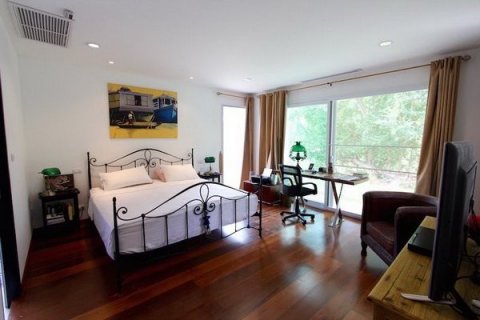 Casa de 4 dormitorios en Hua Hin, Tailandia № 125260 - foto 9