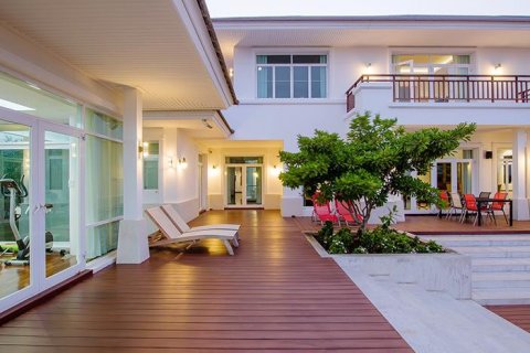 Casa de 5 dormitorios en Hua Hin, Tailandia № 125266 - foto 4