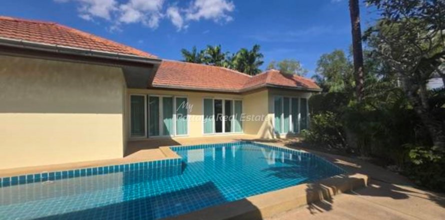 Casa de 4 dormitorios en Bang Lamung, Tailandia № 123507