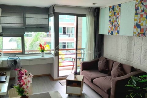 Condo in Bang Lamung, Thailand, 1 bedroom № 123503 - photo 2