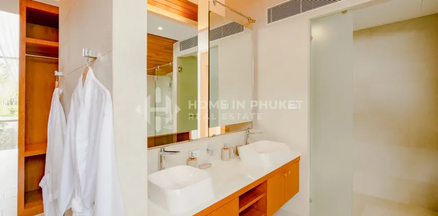 Casa de 3 dormitorios en Phuket, Tailandia № 131216