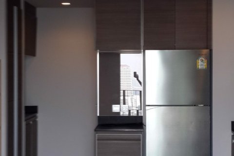 Condominio de 1 dormitorio en Khlong Toei, Bangkok, Tailandia № 80598 - foto 6