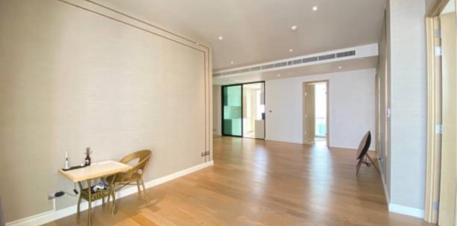 Condominio de 3 dormitorios en Khlong San, Bangkok, Tailandia № 123668