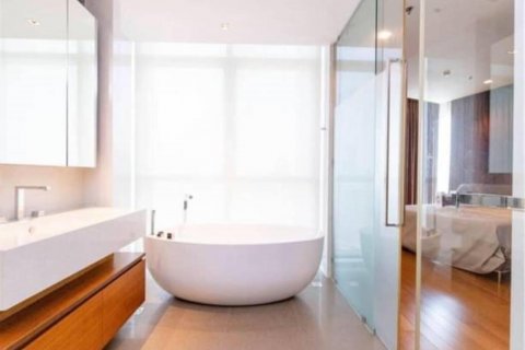 Condominio de 3 dormitorios en Khlong San, Bangkok, Tailandia № 123664 - foto 14