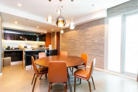Condominio de 3 dormitorios en Khlong San, Bangkok, Tailandia № 123664 - foto 10