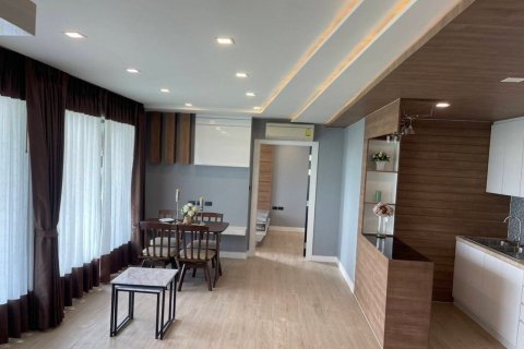 Condominio de 2 dormitorios en Pattaya, Tailandia № 79081 - foto 12