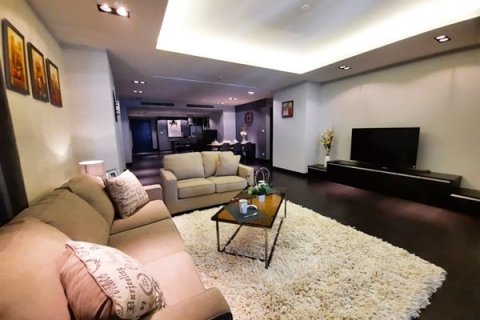 Condo in Pattaya, Thailand, 3 bedrooms № 8875 - photo 4