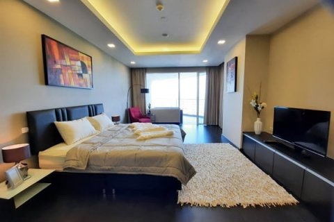 Condo in Pattaya, Thailand, 3 bedrooms № 8875 - photo 9