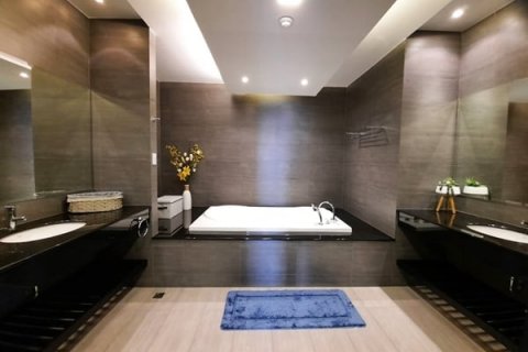 Condo in Pattaya, Thailand, 3 bedrooms № 8875 - photo 13