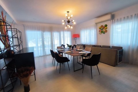 Casa de 3 dormitorios en Pattaya, Tailandia № 130490 - foto 11