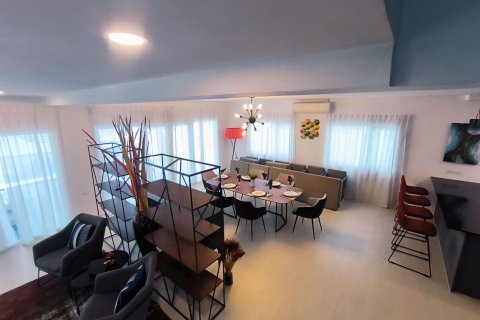 Casa de 3 dormitorios en Pattaya, Tailandia № 130490 - foto 10