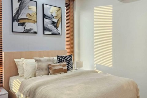 Casa de 4 dormitorios en Bang Lamung, Tailandia № 130494 - foto 10