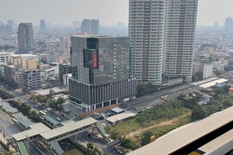 Sobre plano Rhythm Sathorn - Narathiwas en Bangkok, Tailandia № 36312 - foto 16