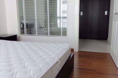Condominio de 1 dormitorio en Bang Rak, Bangkok, Tailandia № 77181 - foto 3