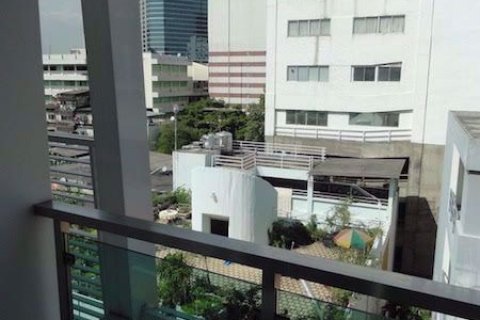 Condominio de 1 dormitorio en Bang Rak, Bangkok, Tailandia № 77181 - foto 5