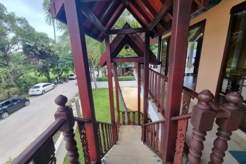 Chalet de 3 dormitorios en Phuket, Tailandia № 142372 - foto 18