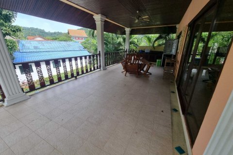 Chalet de 3 dormitorios en Phuket, Tailandia № 142372 - foto 17